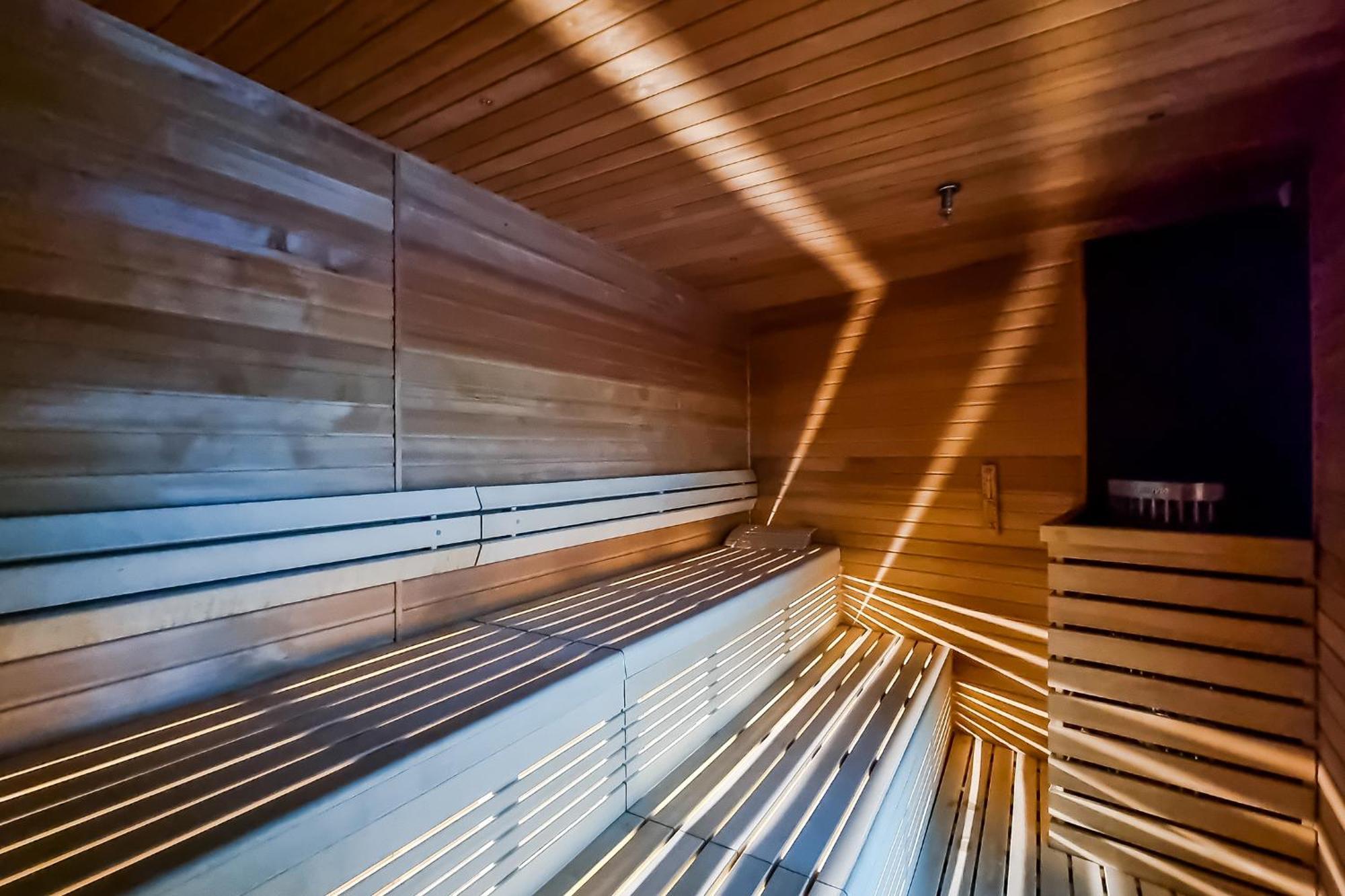Hanza Tower Apartment No. 524 - Swimming Pool, Jacuzzi, Balcony Щецин Экстерьер фото