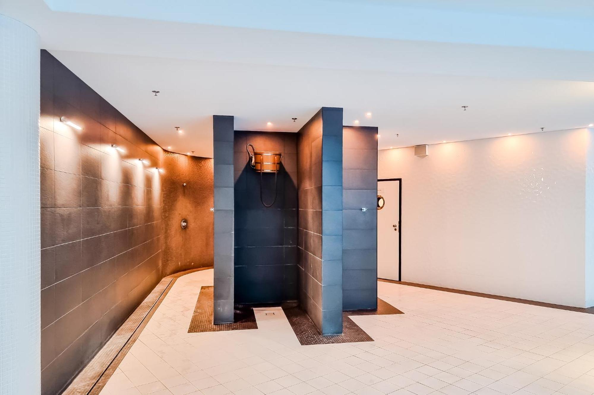 Hanza Tower Apartment No. 524 - Swimming Pool, Jacuzzi, Balcony Щецин Экстерьер фото